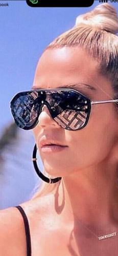 Black fashion Fendi shades