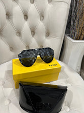 Load image into Gallery viewer, Black fashion Fendi shades